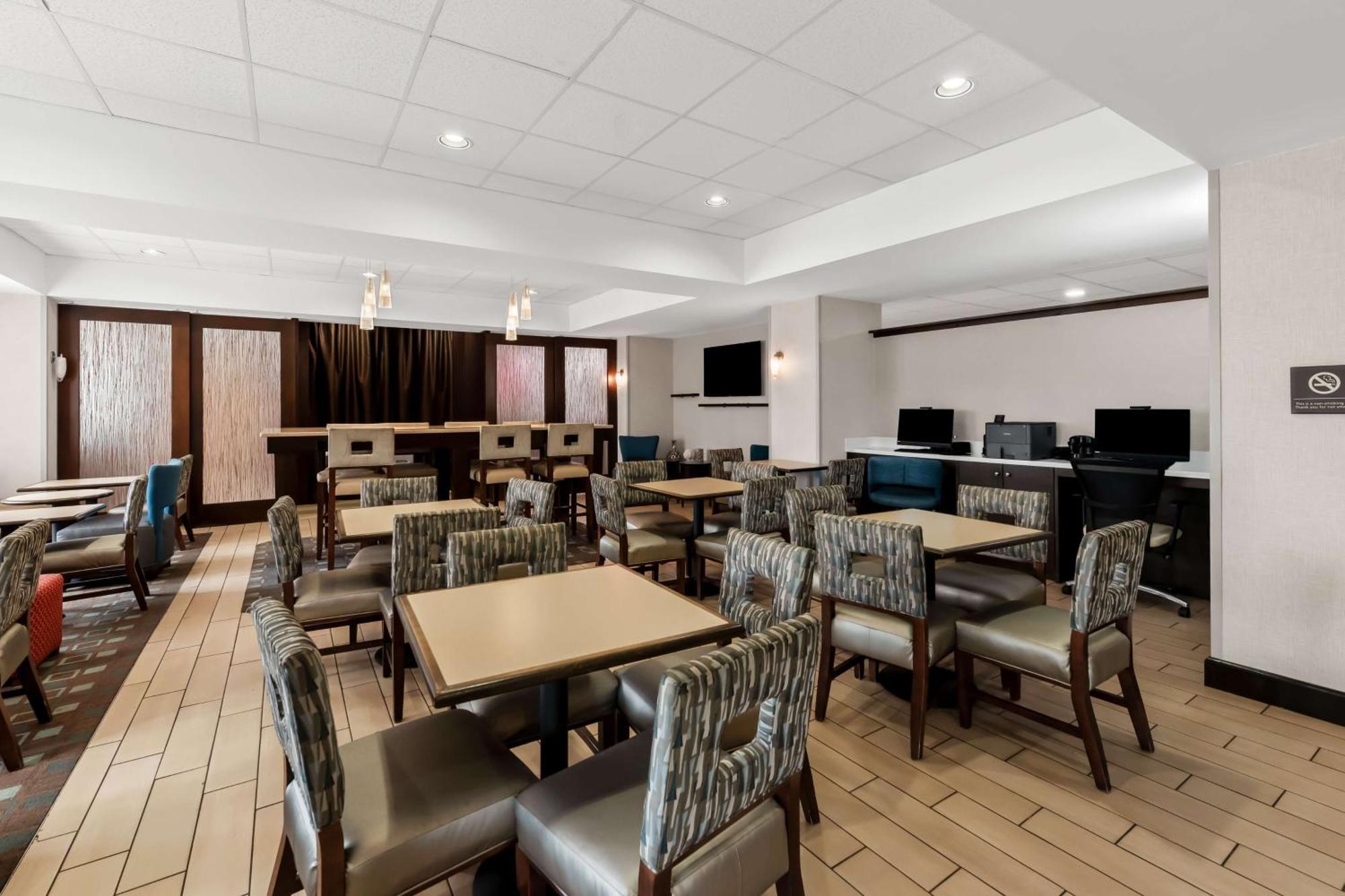 Hampton Inn Pennsville Zewnętrze zdjęcie